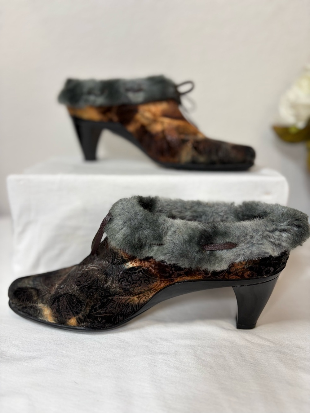 Velvet Burnout Fur Trim Booties EU 39 Dark Romantic Victorian Boho Kitten Heel